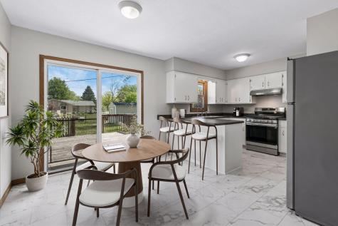 967 Sibley Street S Shakopee MN 55379