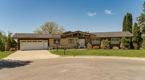 1607 Wilshire Court NE Rochester MN 55906