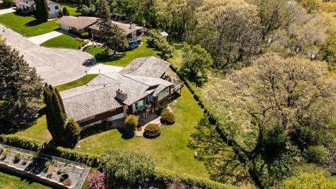 1607 Wilshire Court NE Rochester MN 55906