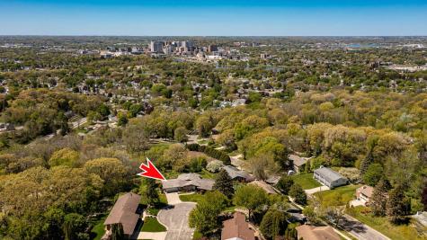 1607 Wilshire Court NE Rochester MN 55906