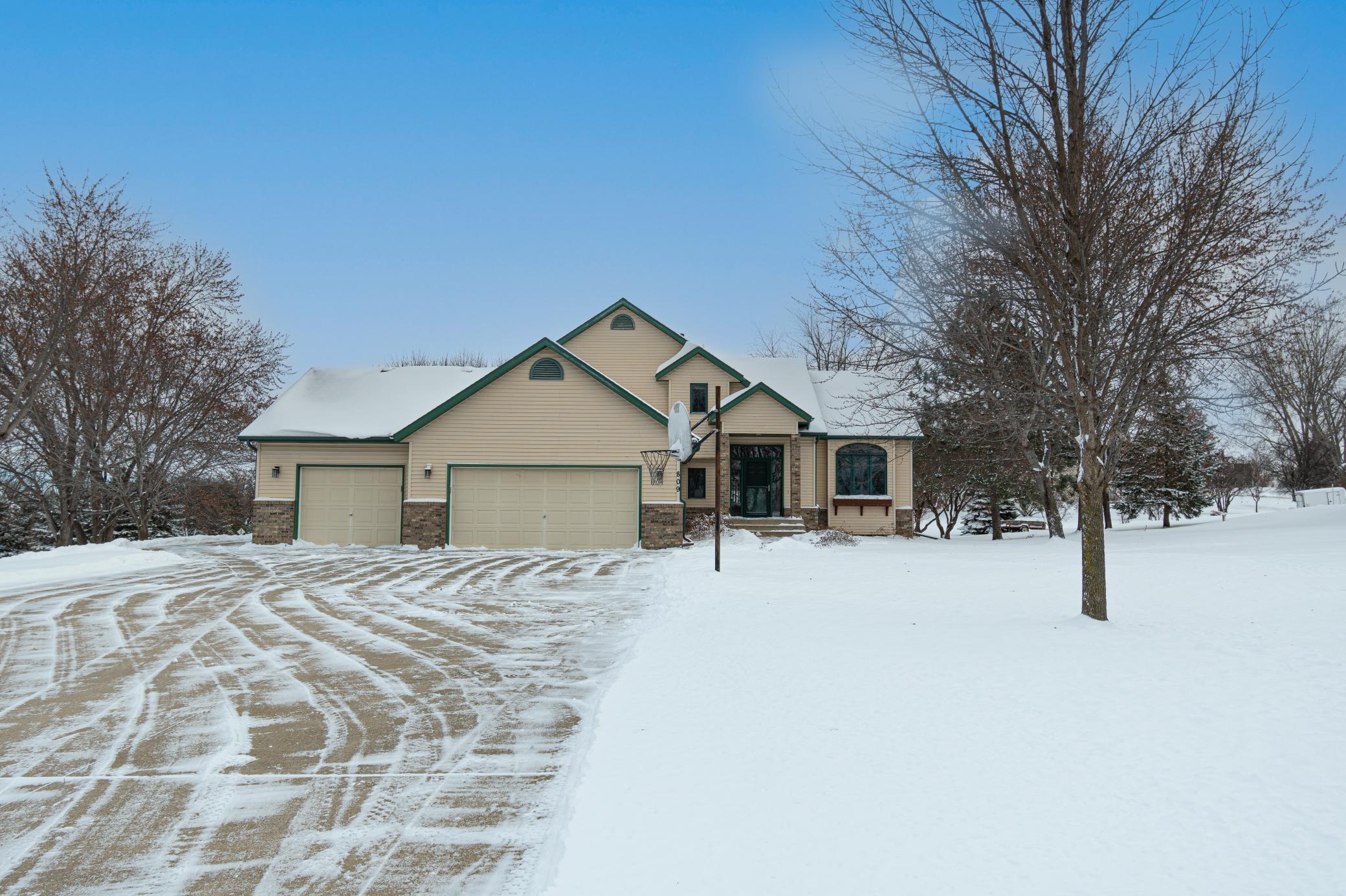 809 E Lake Cowdry Road NW Alexandria MN 56308