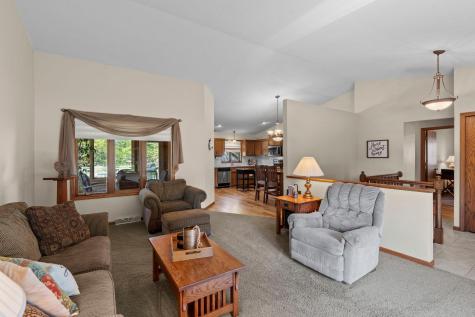 1286 Limestone Drive S Shakopee MN 55379