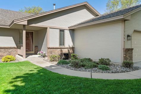 1286 Limestone Drive S Shakopee MN 55379