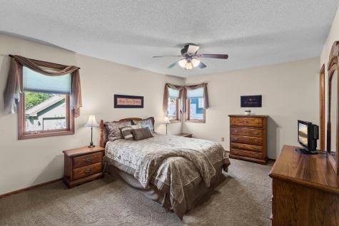 1286 Limestone Drive S Shakopee MN 55379