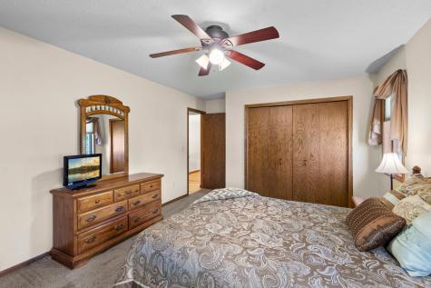 1286 Limestone Drive S Shakopee MN 55379