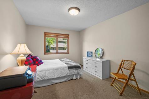 1286 Limestone Drive S Shakopee MN 55379