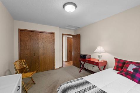 1286 Limestone Drive S Shakopee MN 55379