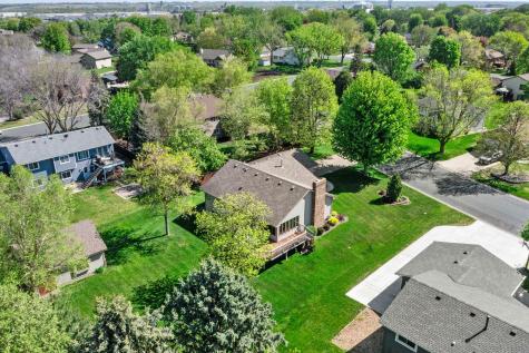 1286 Limestone Drive S Shakopee MN 55379