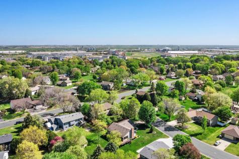 1286 Limestone Drive S Shakopee MN 55379