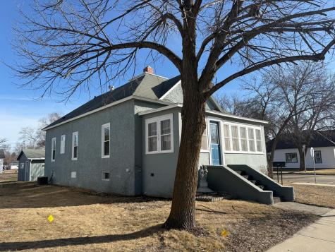 719 2nd Avenue NE Staples MN 56479