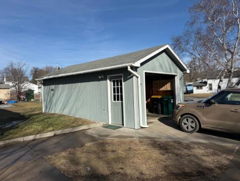 719 2nd Avenue NE Staples MN 56479