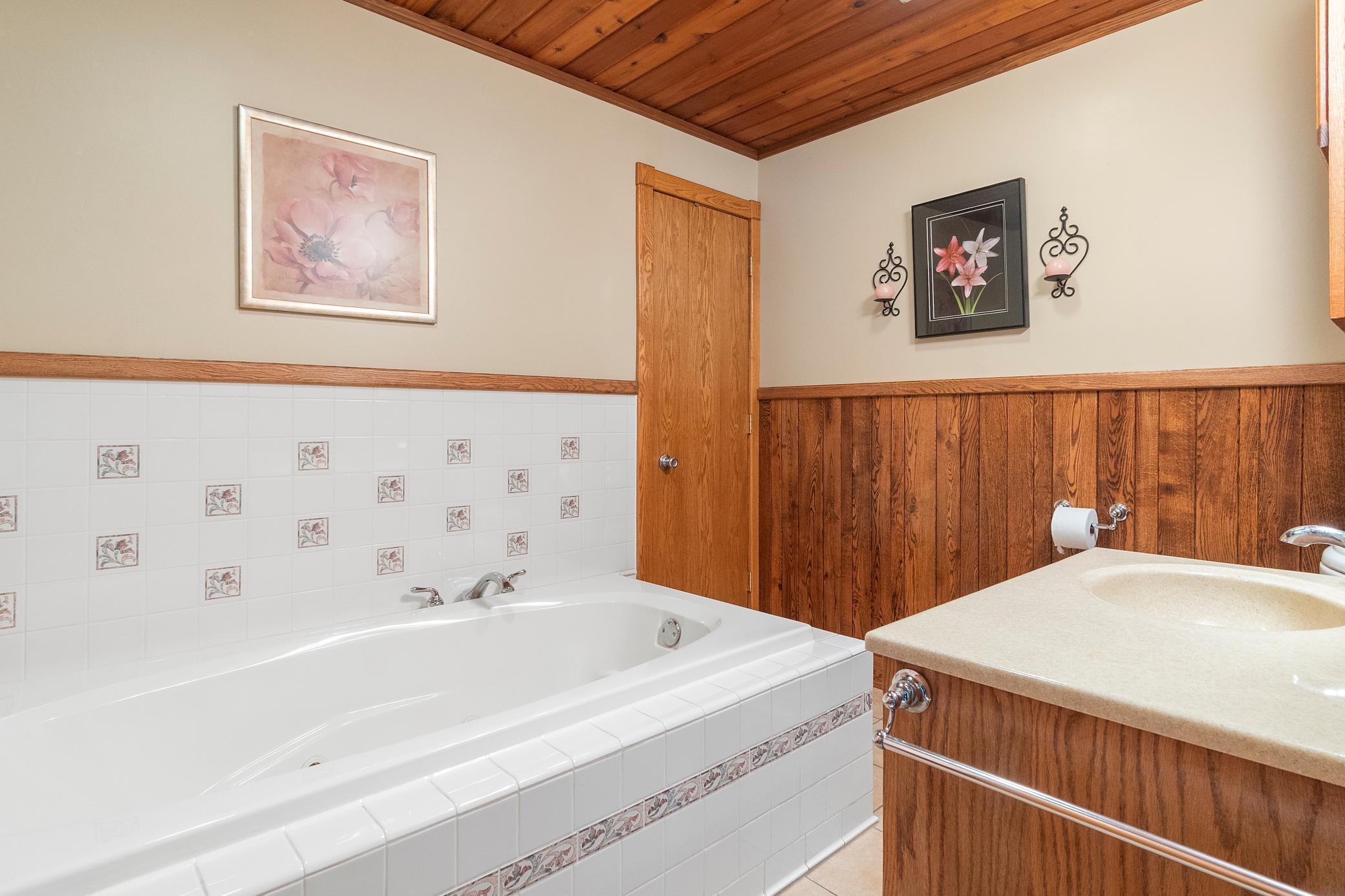 3006 N Nokomis NE Alexandria MN 56308