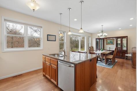 287 Plainview Drive River Falls WI 54022