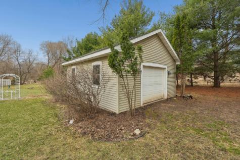 287 Plainview Drive River Falls WI 54022
