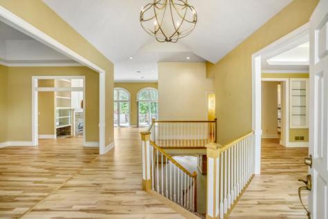 7170 Kenmare Drive Bloomington MN 55438