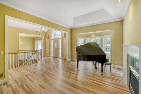 7170 Kenmare Drive Bloomington MN 55438