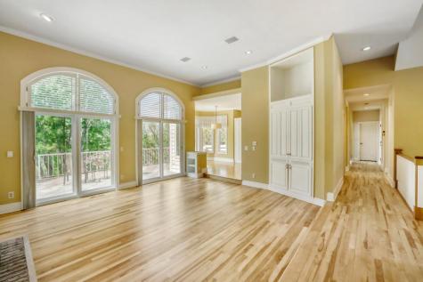 7170 Kenmare Drive Bloomington MN 55438