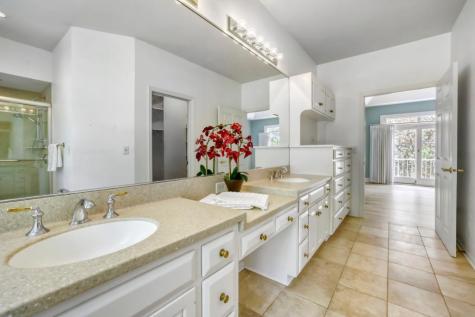 7170 Kenmare Drive Bloomington MN 55438