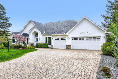 7170 Kenmare Drive Bloomington MN 55438