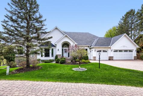 7170 Kenmare Drive Bloomington MN 55438