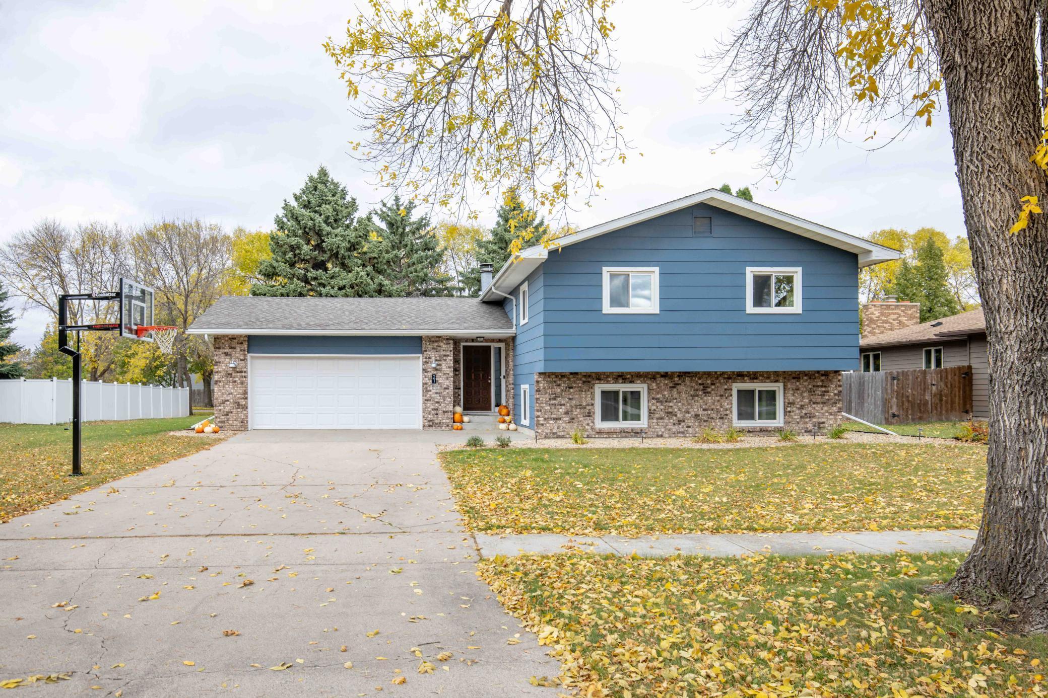 21 Birch Lane S Fargo ND 58103
