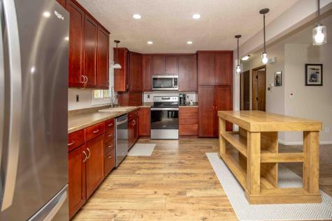 21 Birch Lane S Fargo ND 58103