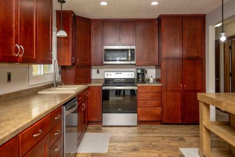 21 Birch Lane S Fargo ND 58103