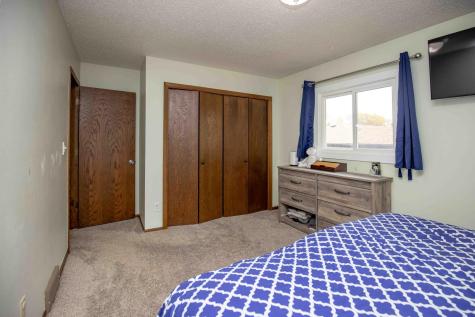 21 Birch Lane S Fargo ND 58103