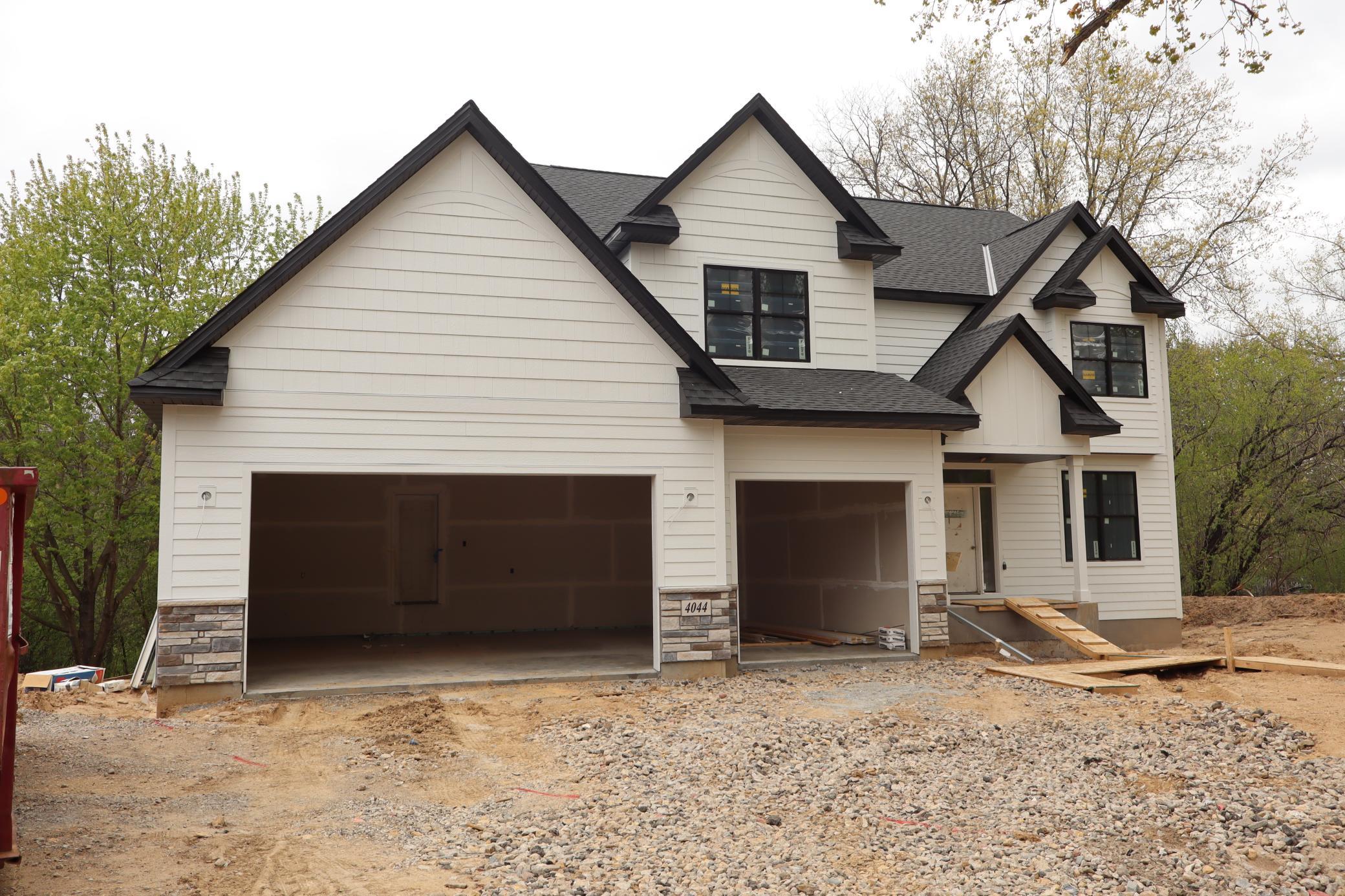 4044 Merriam Road Minnetonka MN 55305