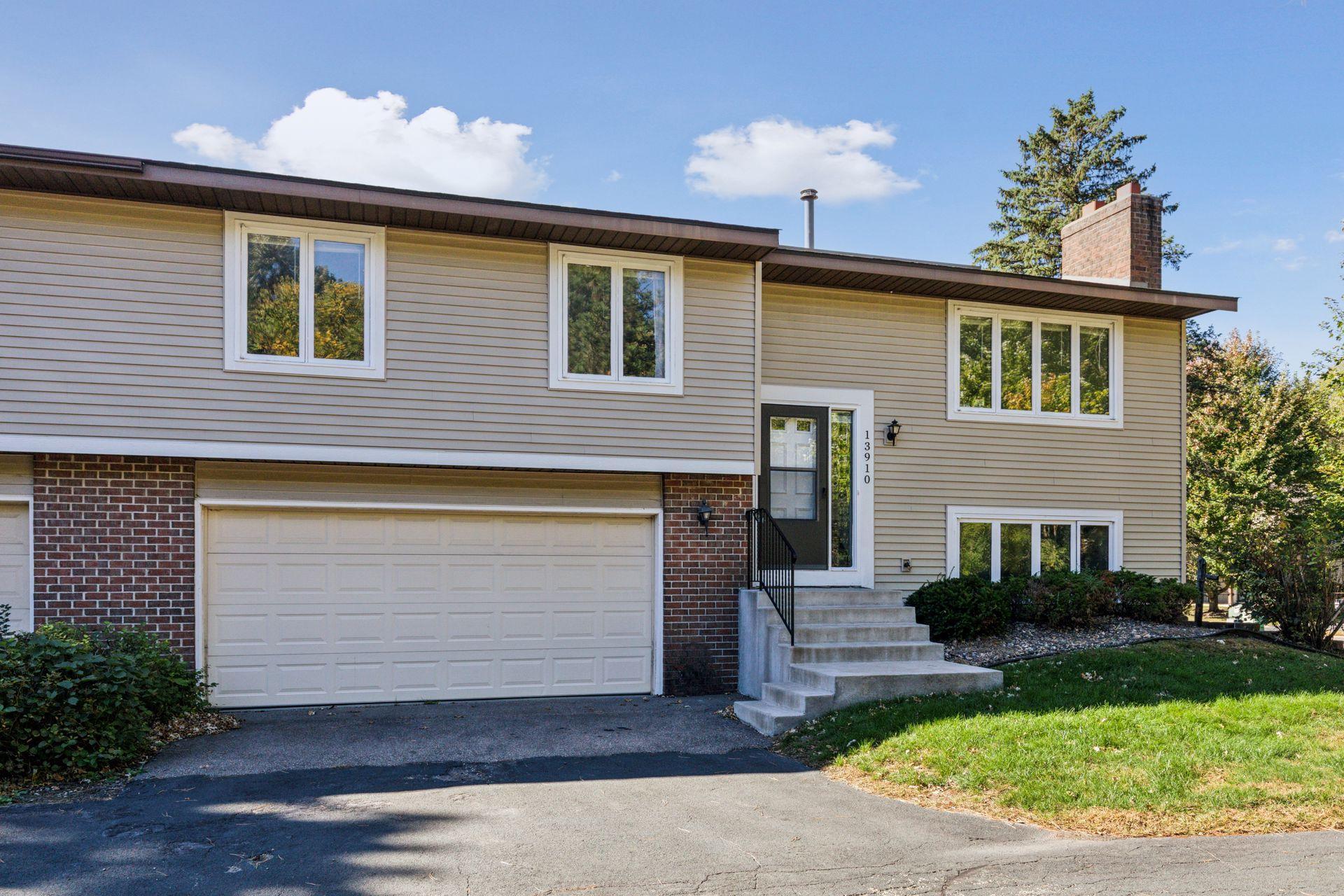 13910 Herald Court Apple Valley MN 55124