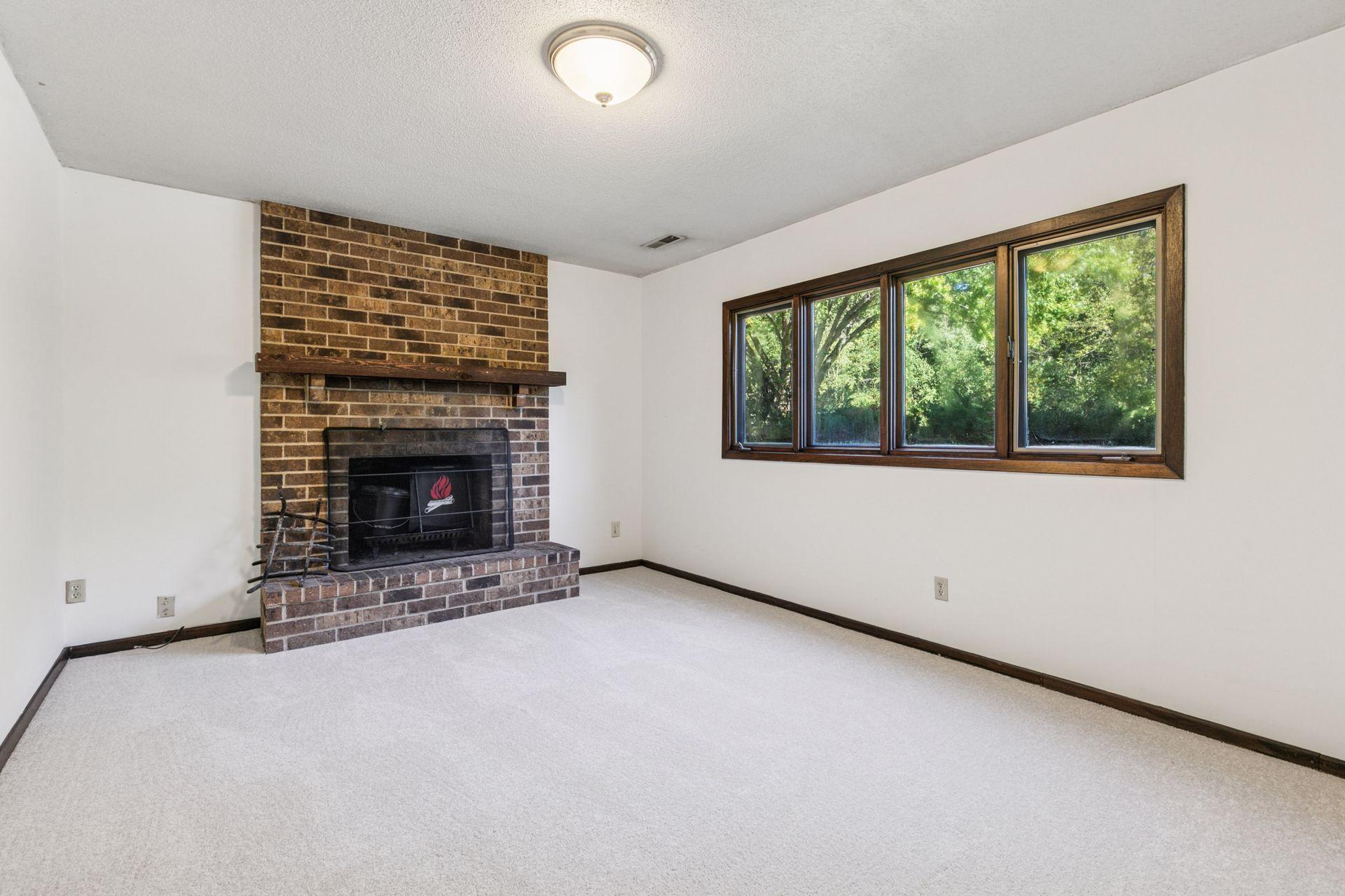 13910 Herald Court Apple Valley MN 55124