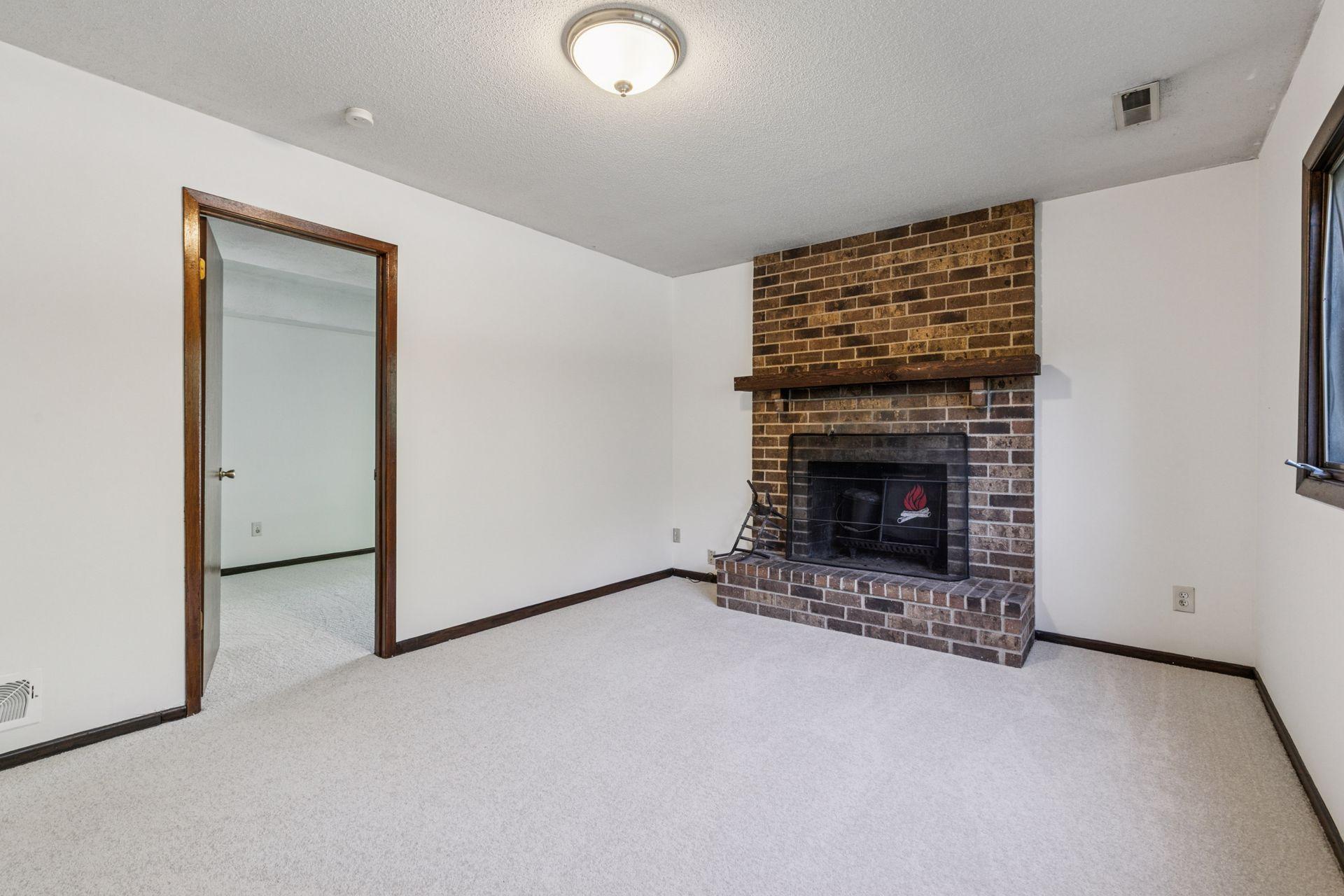 13910 Herald Court Apple Valley MN 55124