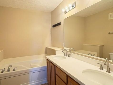 2500 Yellowstone Drive Hastings MN 55033