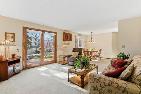 1581 Wheelock Lane Saint Paul MN 55117