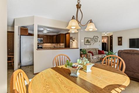 1581 Wheelock Lane Saint Paul MN 55117
