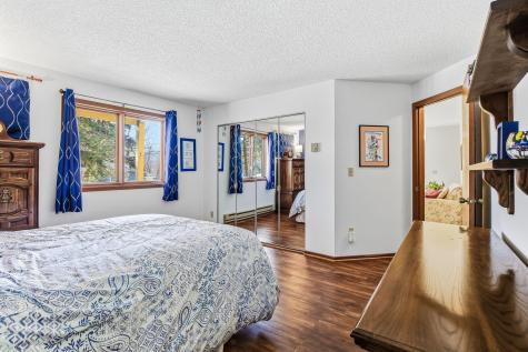 1581 Wheelock Lane Saint Paul MN 55117