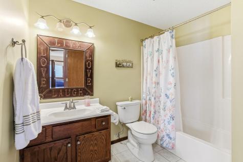 1581 Wheelock Lane Saint Paul MN 55117