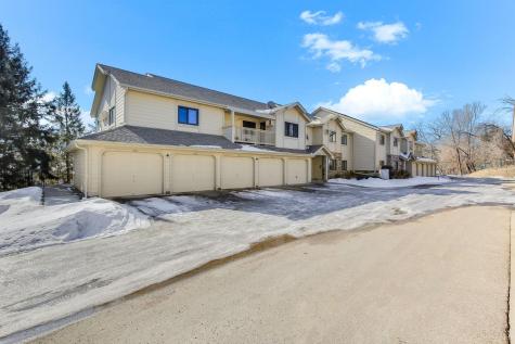 1581 Wheelock Lane Saint Paul MN 55117