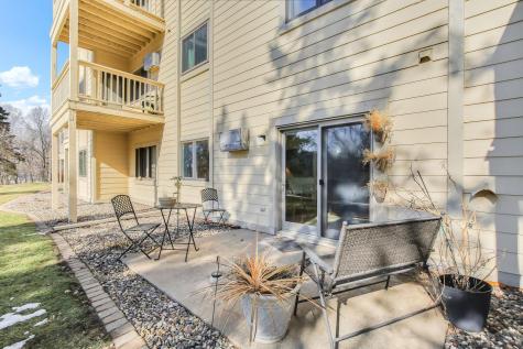 1581 Wheelock Lane Saint Paul MN 55117