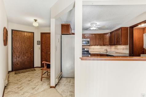 1581 Wheelock Lane Saint Paul MN 55117