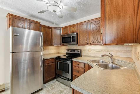 1581 Wheelock Lane Saint Paul MN 55117