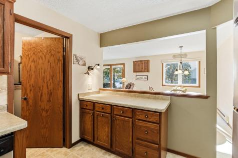 1581 Wheelock Lane Saint Paul MN 55117
