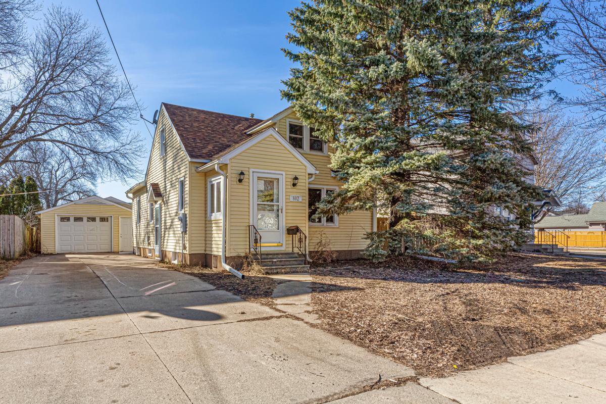 802 8th Street SE Austin MN 55912