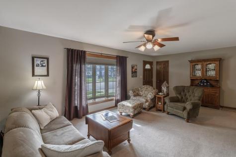 6 Hazelwood Avenue New Ulm MN 56073