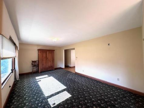 207 N Pine Street Caledonia MN 55921