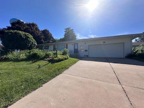 207 N Pine Street Caledonia MN 55921