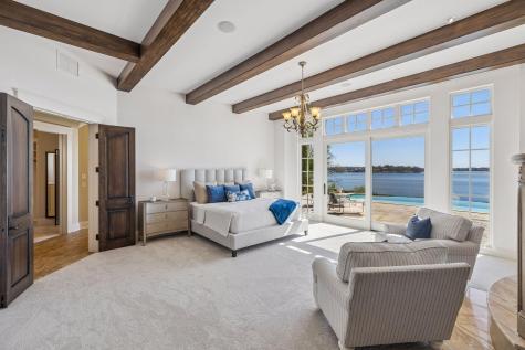 358 Ferndale Road S Wayzata MN 55391