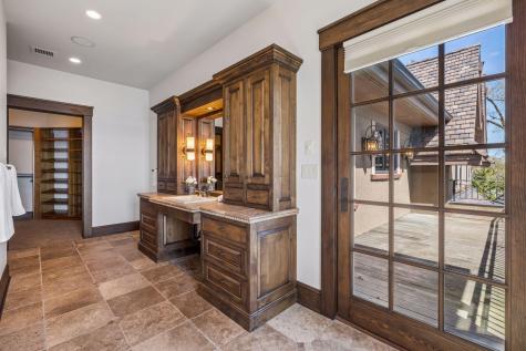 358 Ferndale Road S Wayzata MN 55391