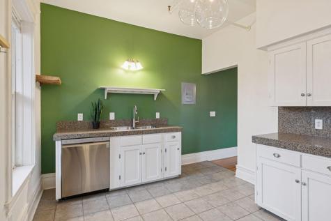 69 Milton Street N Saint Paul MN 55104