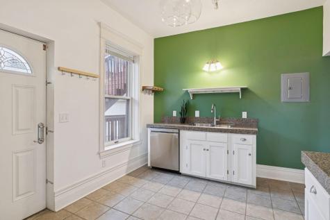69 Milton Street N Saint Paul MN 55104